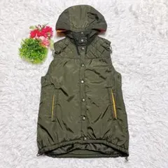 ダウンベスト