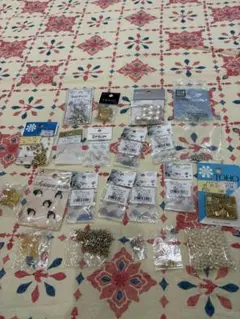 スワロフスキー ビーズ・アクセサリー