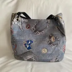 ★値下げ　トートバッグ　合成皮革　デニム風プリント柄　肩掛け可　ファスナー付き