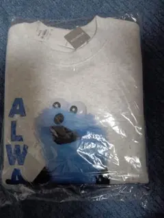 新品未使用　GU ヘビーウェイトスウェットプルオーバー パペットスンスン　Ｌ