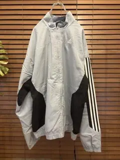 【adidas】男女兼用 ブルゾン【古着】【美品】