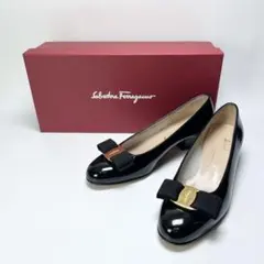 Ferragamo　パンプス　ヴァラリボン　エナメル　 ブラック　21.5cm