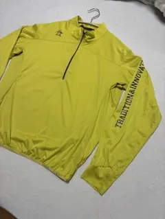 Munsingwear 軽量、ストレッチ　ハーフジップ プルオーバーＭ