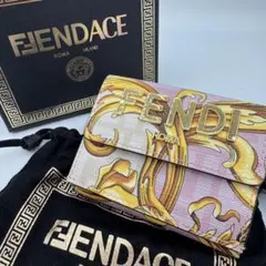 ⭐️未使用級⭐️　FENDI　ヴェルサーチ　フェンダーチェ　三つ折り財布 2025年最新】フェンダーチェ 財布の人気アイテム - メルカリ