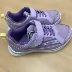 瞬足　雨の日　スニーカー22.0cm