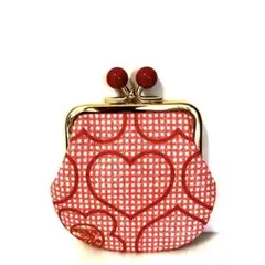 レッド/赤いラメハート柄のがま口(チェリーレッド玉付)