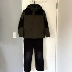 子ども用スキーウェアセット（オリーブグリーン）