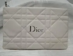 Dior ライトベージュ キルティングポーチ