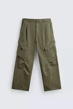 ZARA サイズ42 リラックスフィットカーゴパンツ 定価8,590円 ほぼ新品のサムネイル
