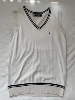 East Boy Vネックベスト