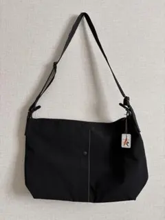 新品 ヘリテージレザー 別注 Newspaper Bag- 18oz 黒 完売品 - メルカリ