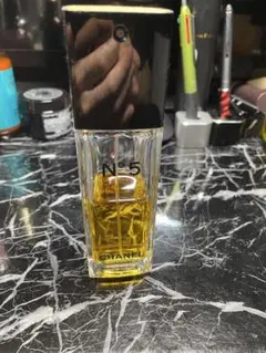 CHANEL N°5 香水のサムネイル