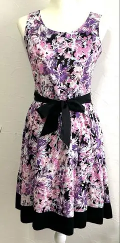 Chris montez クリスモンテス 花柄ドレス 紫 ピンク 黒ノースリーブ