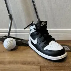 NIKE ナイキ ジョーダン1 パターカバー ブラック・ホワイト - メルカリ