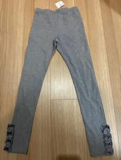 【新品】マザウェイズ　タグが付いたリボン付きグレーのレギンス　140㎝