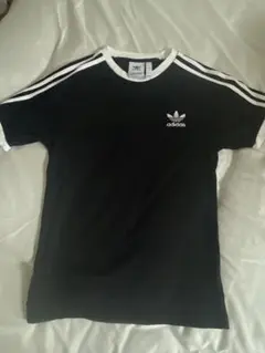 adidas 黒 Tシャツ 3本ライン
