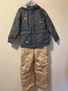 子ども用冬用ジャケットとパンツセット