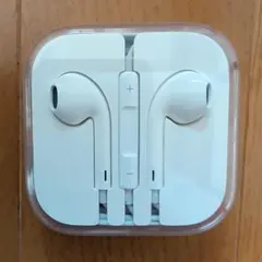 Apple純正品　iPhoneイヤホン　ケース入り