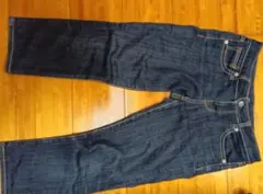 gu 濃いデニム 七分ストレートレッグパンツ