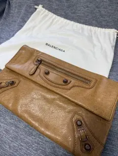 【未使用品】BALENCIAGA クラッチバッグ