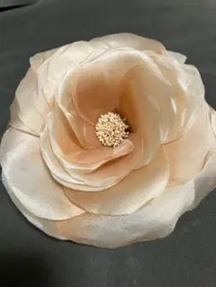 ANNIVERSAIRE 表参道 シルクコサージュ ピンクベージュ