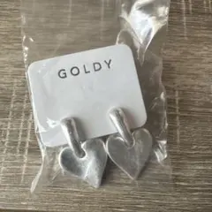 GOLDY シルバー ハート型 イヤリングのサムネイル