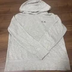 UNIQLO KAWS SESAME STREET パーカー グレー Mのサムネイル