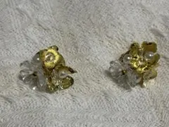 【新品美品】イヤリング　結婚式　成人式　フラワー　パール