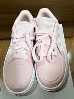 adidas ピンク スニーカー 未使用　タグ付き　アディダス