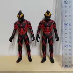 ウルトラマンベリアル2体。ソフビフィギュア。バンダイ14cm