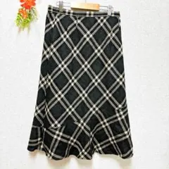 チェック柄フレアスカート【F】ロングスカート 毛100% 総柄 フリル