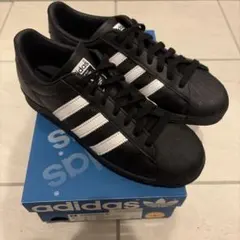 adidas Superstar82ブラック/ホワイト