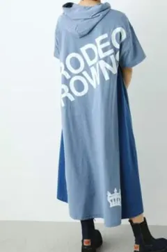 RODEO CROWNS　BIG LOGO配色フードワンピース
