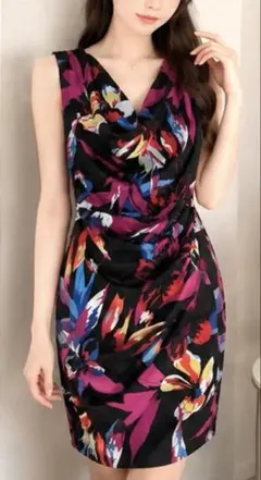 ローブドフルール　glossy 花柄 ミニ丈 キャバドレス ノースリーブ