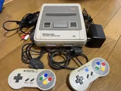 Nintendo Super Famicom 本体とコントローラー2個