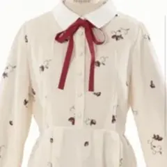 axes femme いちご刺繍ワンピース　ストロベリー　ワンピ