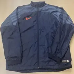 【最終お値下げ】NIKE ウィンドブレーカー　140cm ネイビーのサムネイル