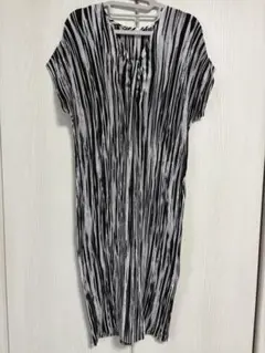 スペッチオ　プリーツ　ワンピース　SPECCHIO