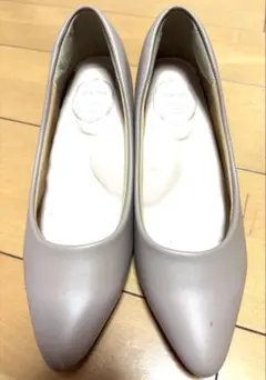 ポインテッドトゥ パンプス グレー Mサイズのサムネイル