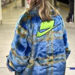 美品L／ナイキ スポーツウェア ウィメンズ フェイクファー ジャケット