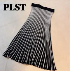 PLST プラステ ニットフレアスカート　ボーダー　Mサイズのサムネイル