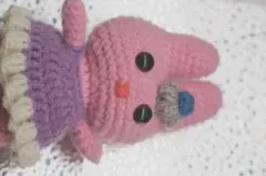 ピンクのうさぎ型あみぐるみ 約10cm labubu らぶぶ