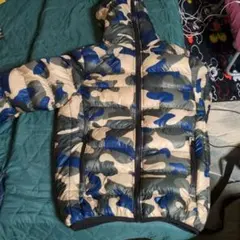 迷彩デザイン ダウンジャケット フード付き