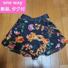 【新品、送料込】one way ショートパンツ