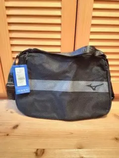 Item thumbnail for item 377cbcc2-fc3f-48e8-914a-552efcbb5fb4