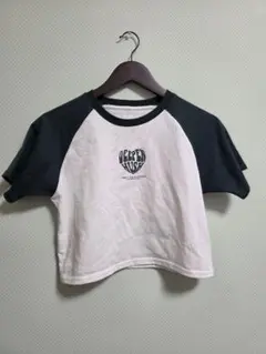 CHIP CLIP クロップドTシャツ ホワイト/グリーン　丈短め