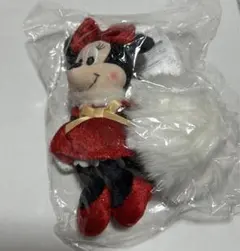 ミニーマウス　限定ノベルティ　ぬいぐるみストラップ　ポーチ　未開封２点セット
