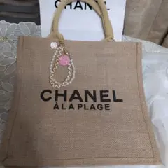 CHANEL À LA PLAGE 新品未使用トートバッグ　チャームショッパー付 2026年最新】chanel ノベルティ トート a la plageの人気アイテム