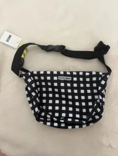 新品タグ付きBREEZEショルダーバッグ