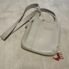 BRUNOMAGLI レザー ショルダーバッグ